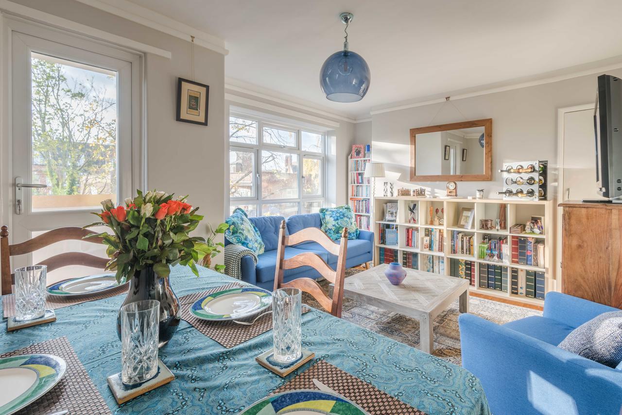 Comfortable Home In Wandsworth Лондон Экстерьер фото